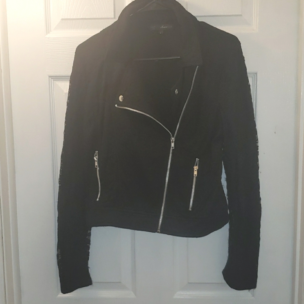 Heart Sole, size 10, black lace jacket.